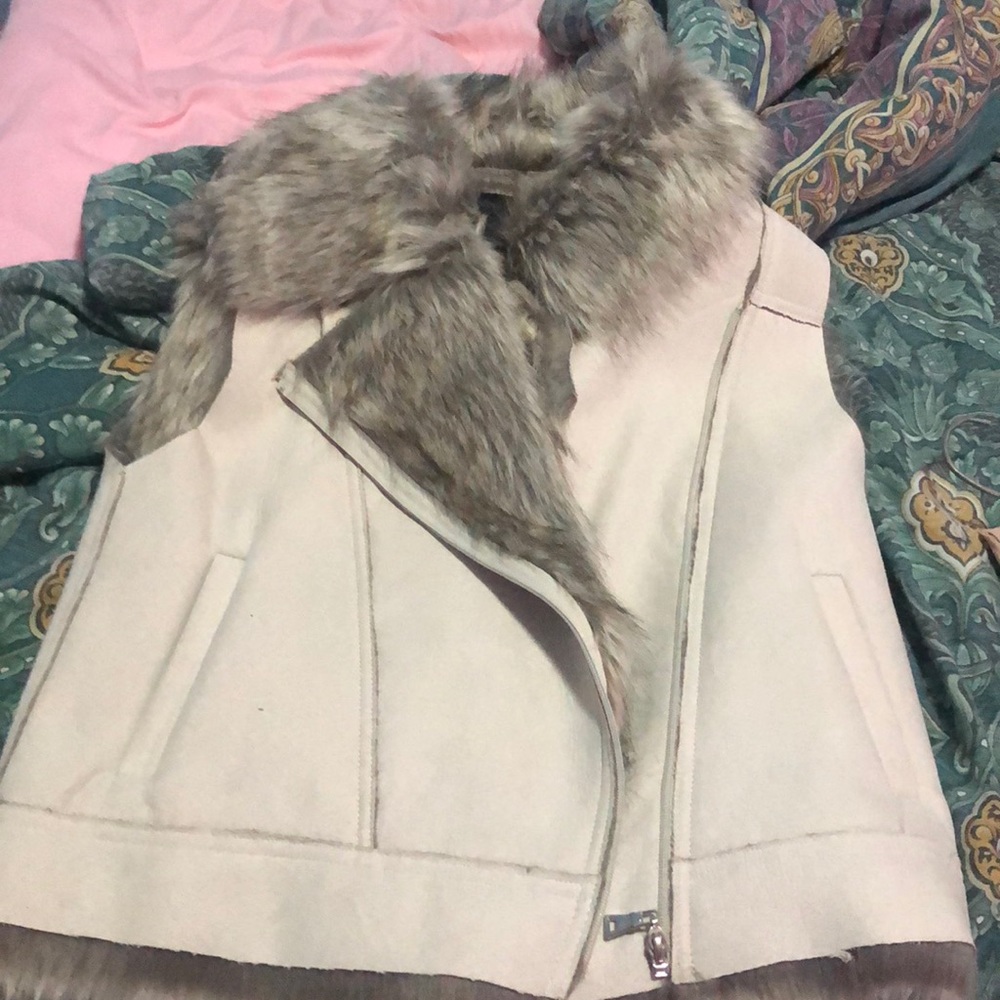 Faux Fue Steve Madden vest